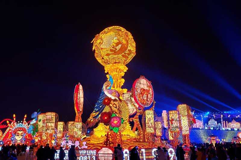 重庆武陵山首届夏季灯会